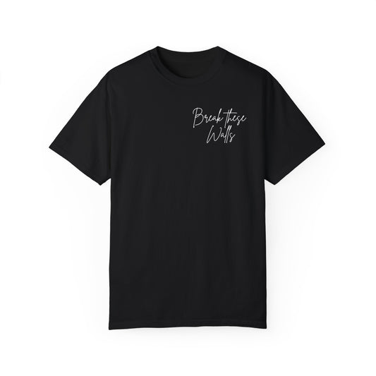 Walls - Unisex / T-Shirt / Relaxed Fit